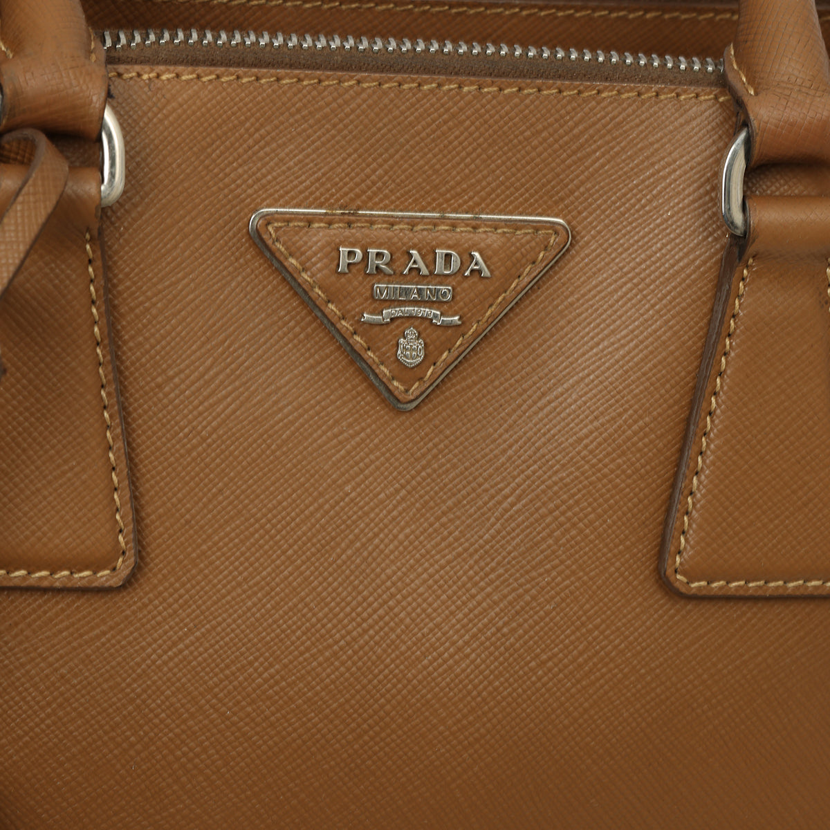 Saffiano Leather Galleria Double Zip Small Bag