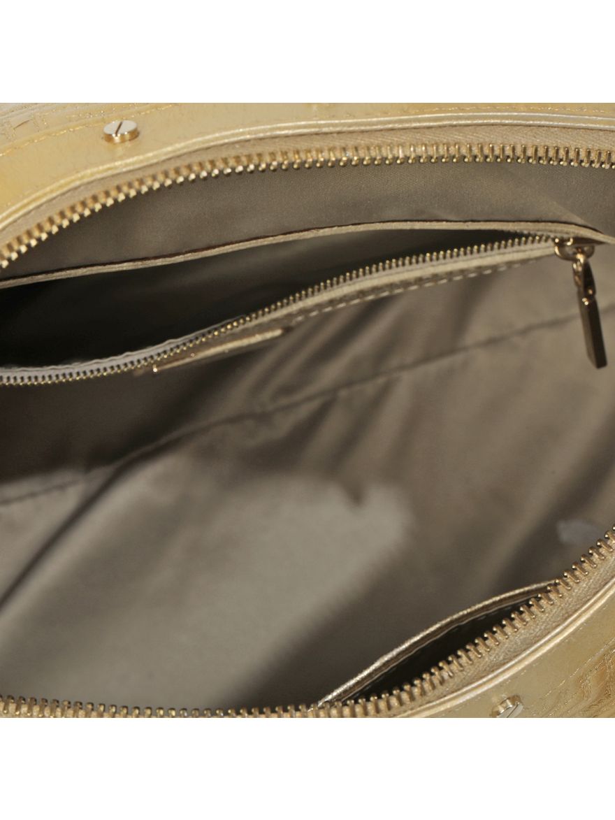 Snap out of it Satchel