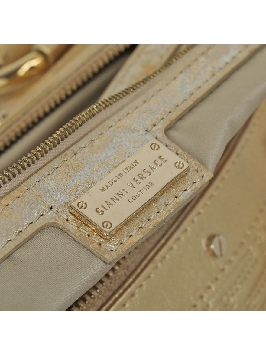 Snap out of it Satchel