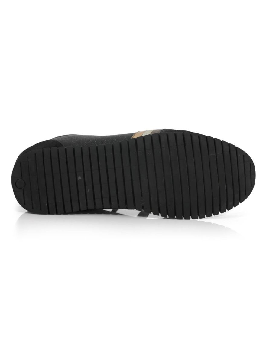 Men's Black Sneakers/Size: 9
