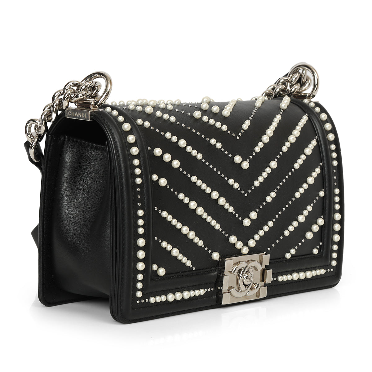 2020 Medium Chevron Pearl Boy Bag
