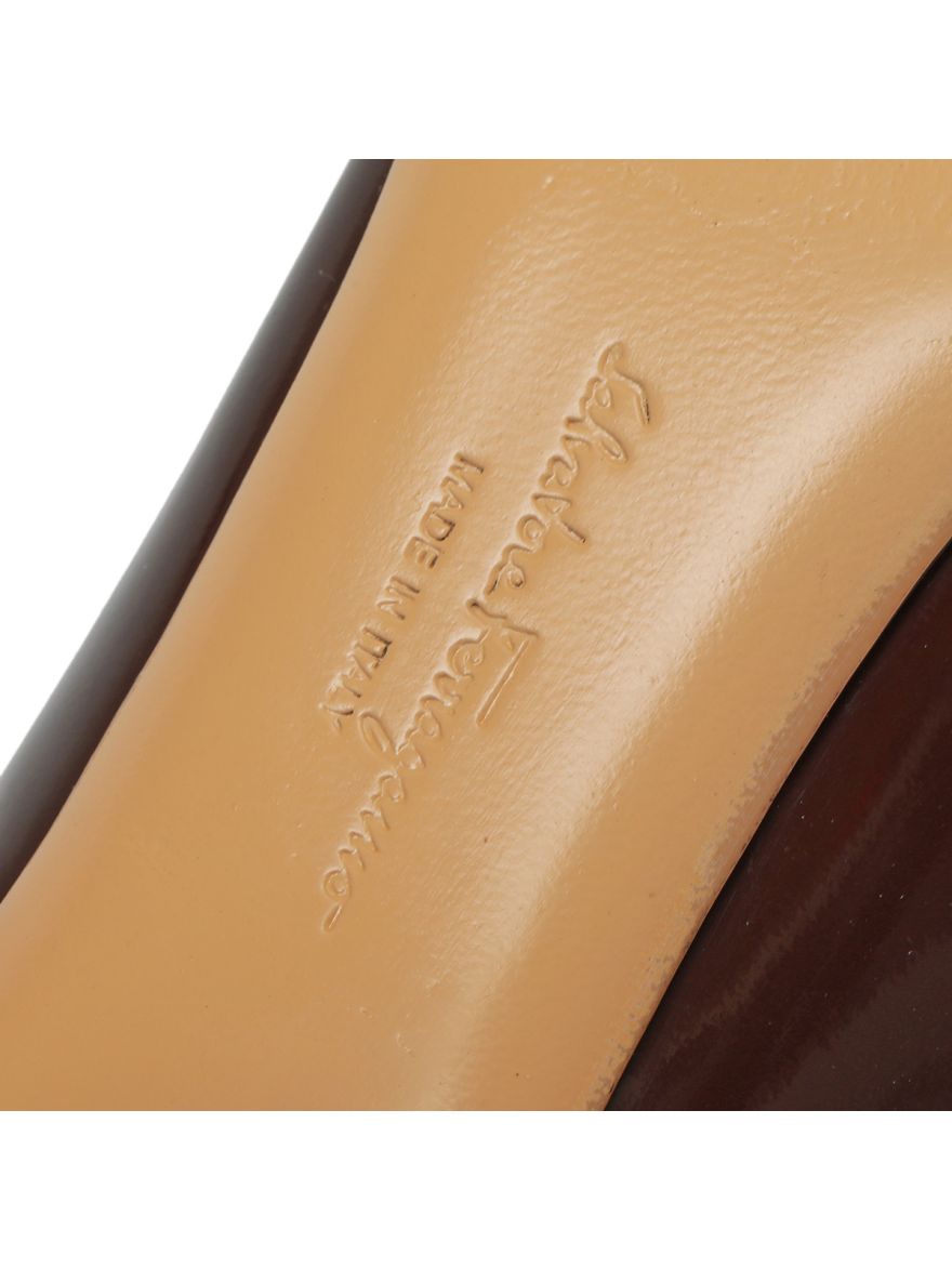 Vara Bow Leather Pumps - Size 5