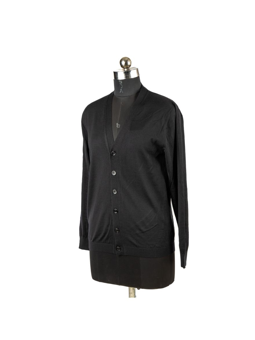 Black Woolen Size: M Cardigan For Men