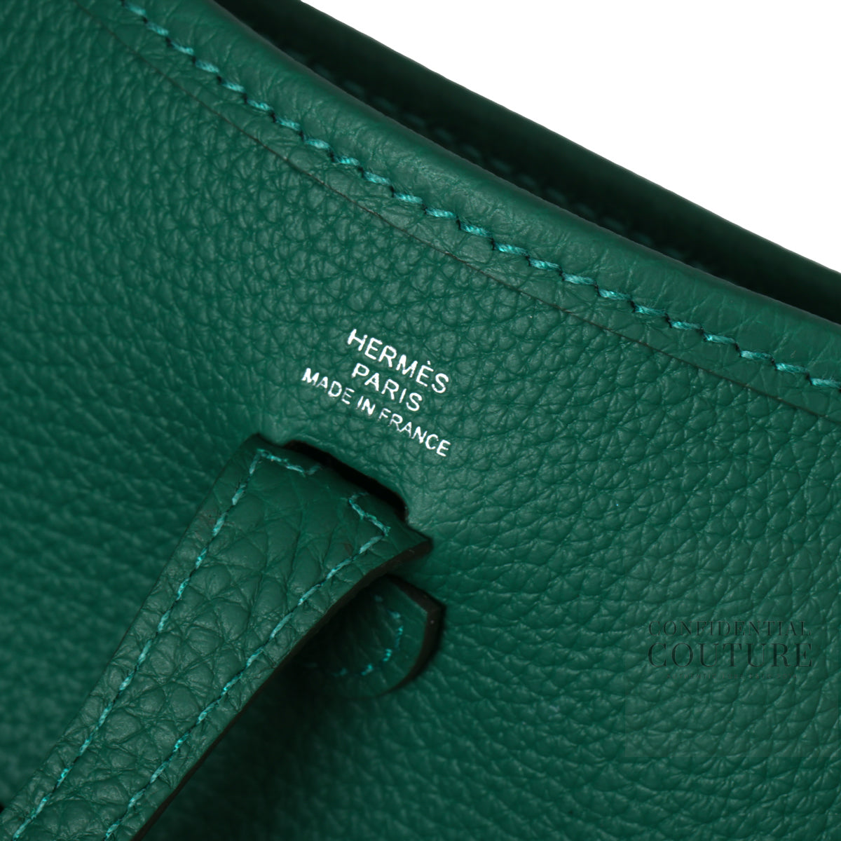 Evelyne 16 Amazone Vert Moyen, G Stamp 2026