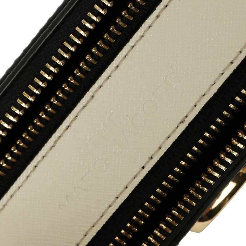 Pre loved Marc Jacobs The Snapshot Camera Bag
