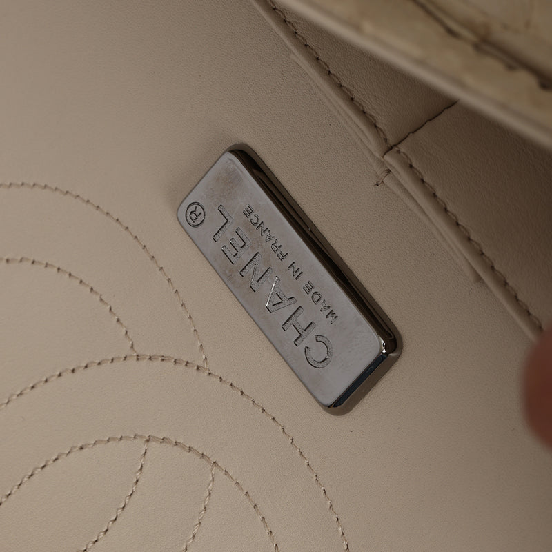 Chanel Classic Flap Bag Caviar Medium price
