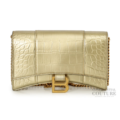 Croc-Embossed Hourglass Wallet On Chain in Gold