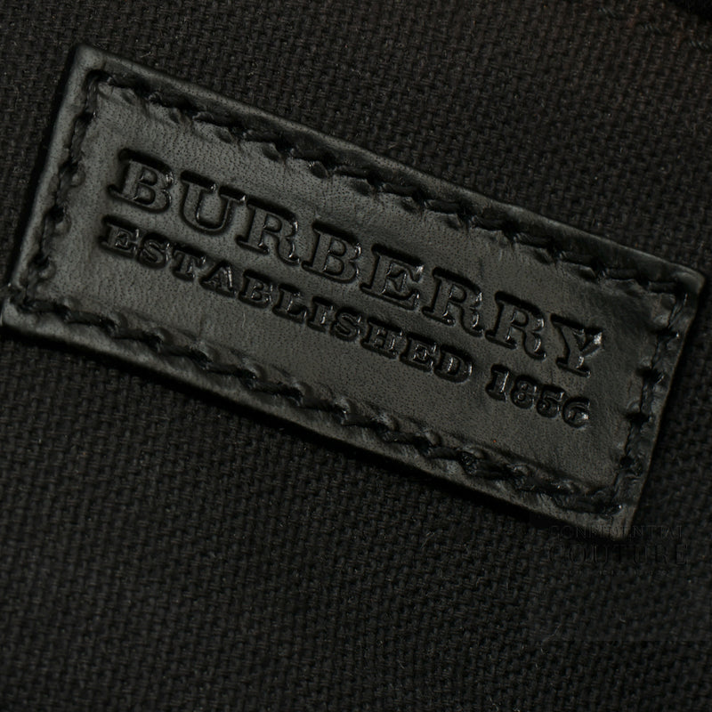 Women burberry clutch bags
