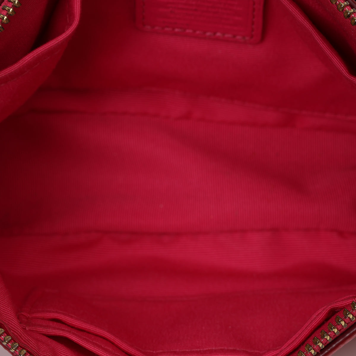 Fuchsia leather pochette