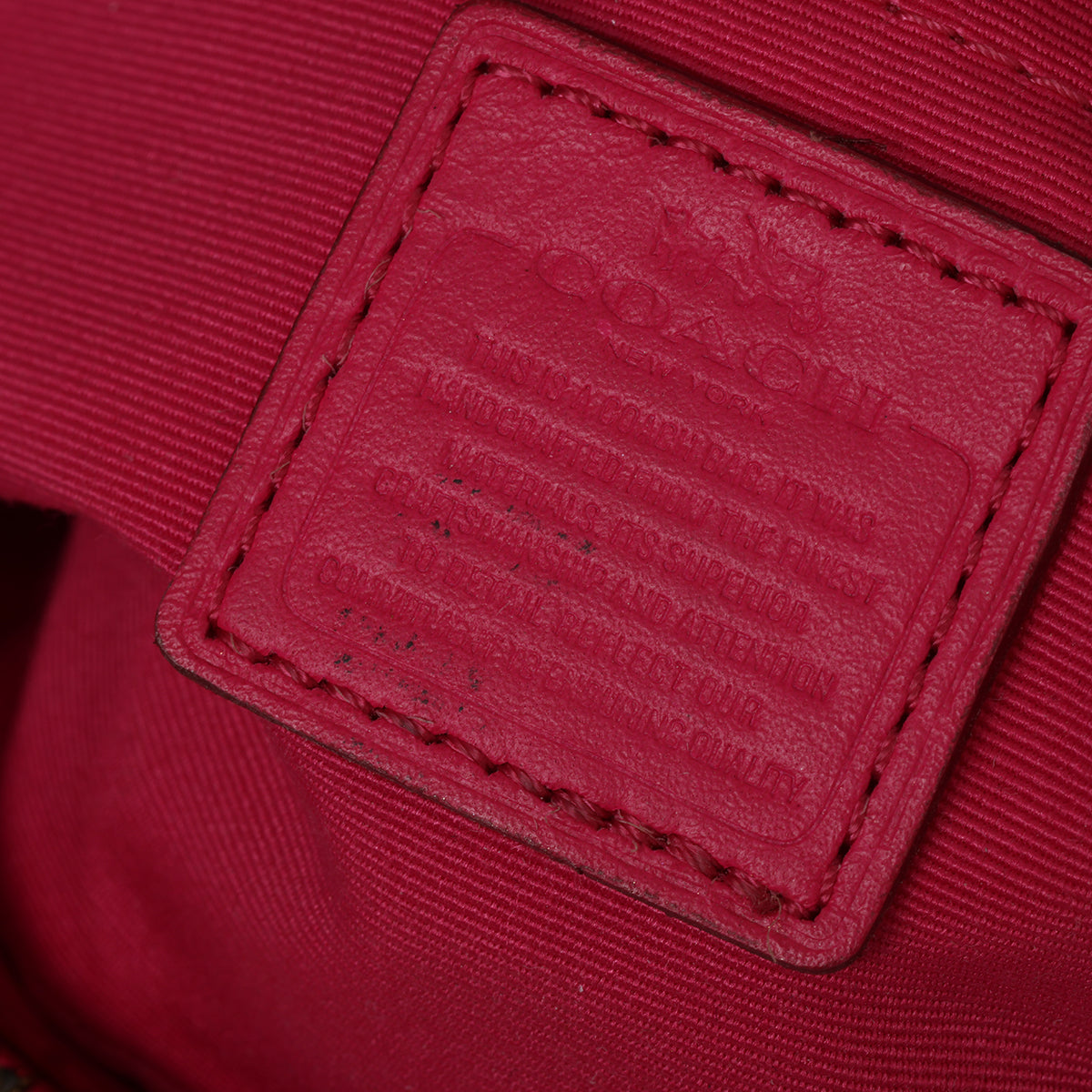 Fuchsia leather pochette
