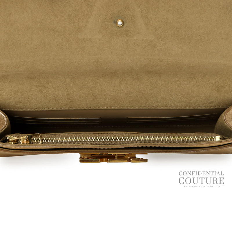 Secondhand Louis Vuitton Gold Leather Louise Clutch