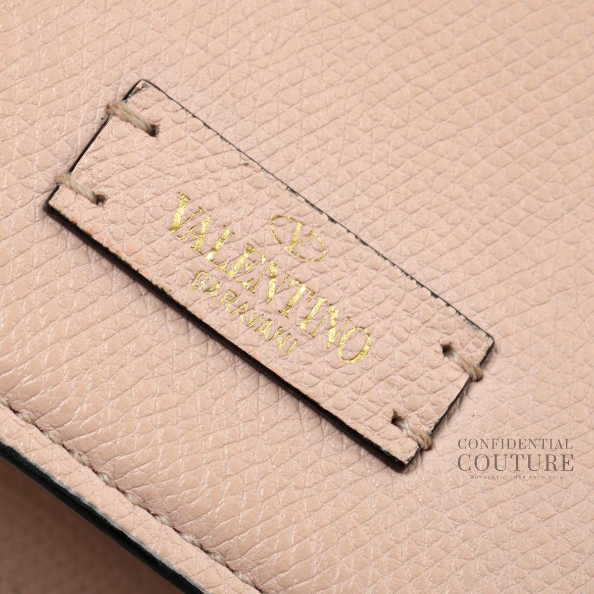 Pink Small Vsling Grainy Leather Shoulder Bag