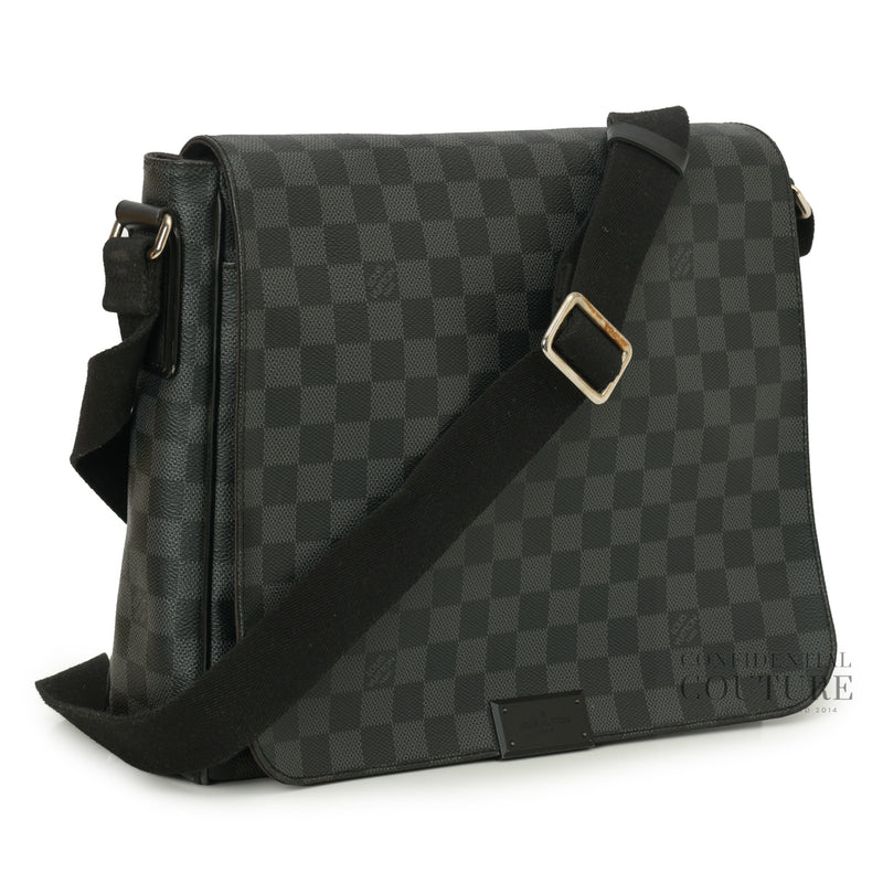 Damier Graphite Canvas District MM Messenger Bag