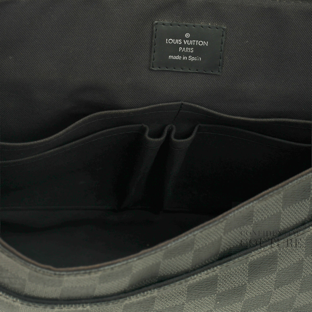 Damier Graphite Canvas District MM Messenger Bag