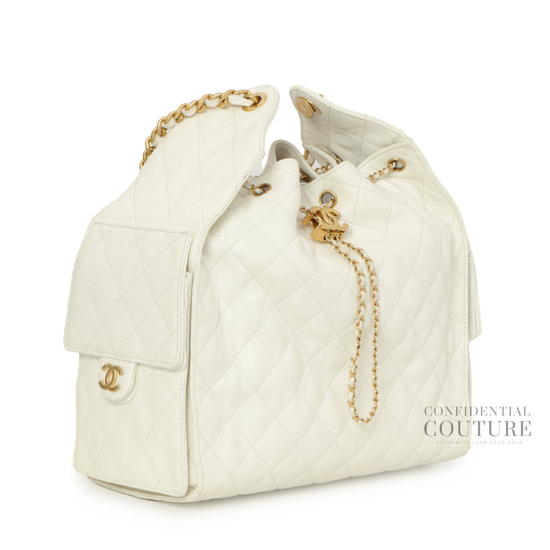 25 White Medium Grained Calfskin & Gold-Tone Metal Handbag