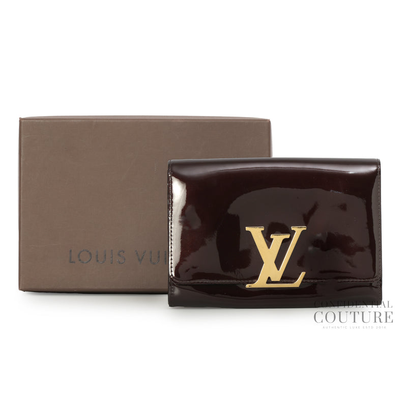 Amarante Vernis Chain Louise Clutch GM Bag