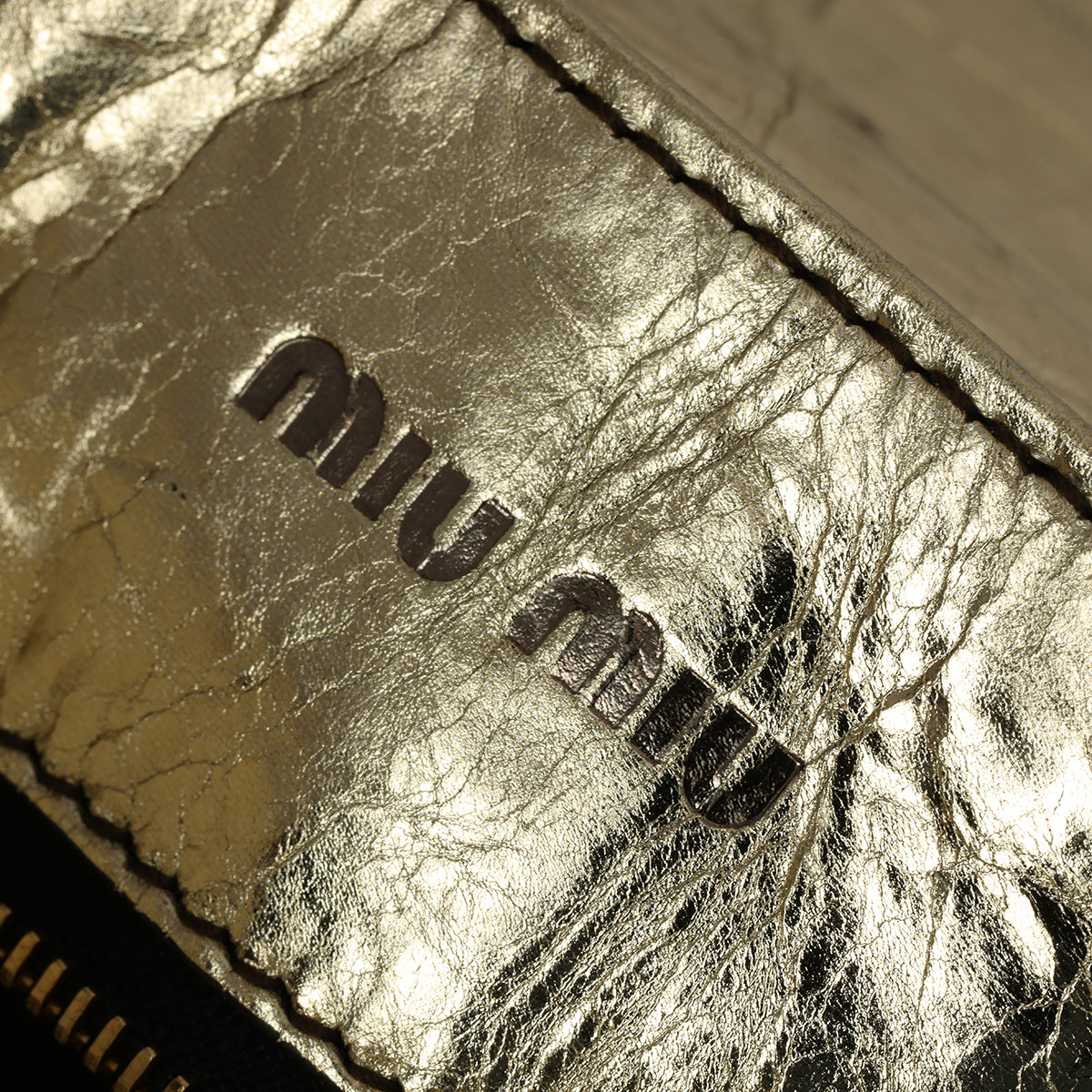 Gold Pattina Vit. Graphic Met Shoulder Bag