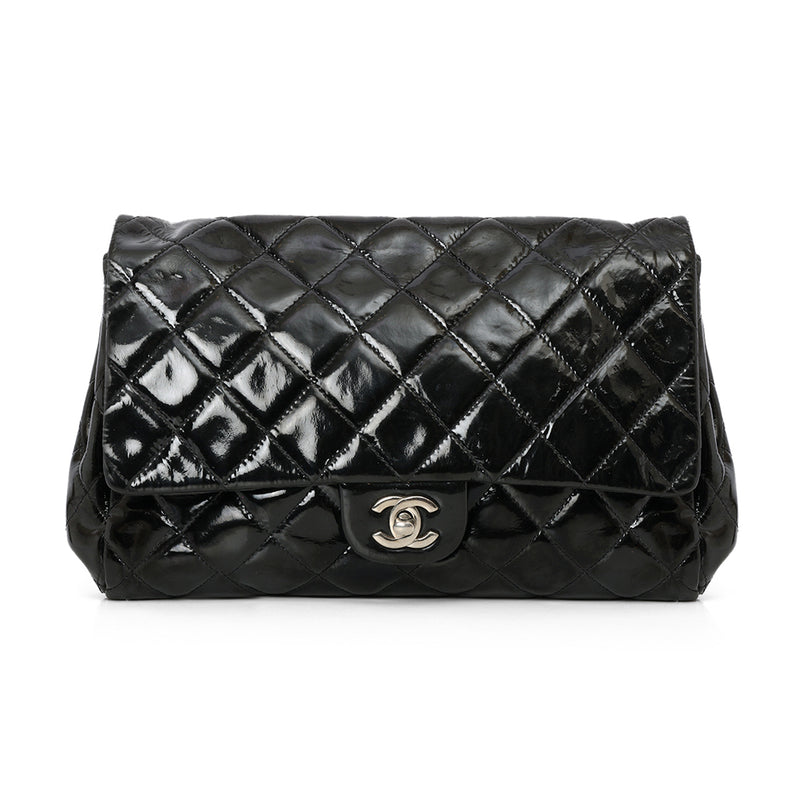 Classic Medium Single Flap Patent Leather Shoulder Bag