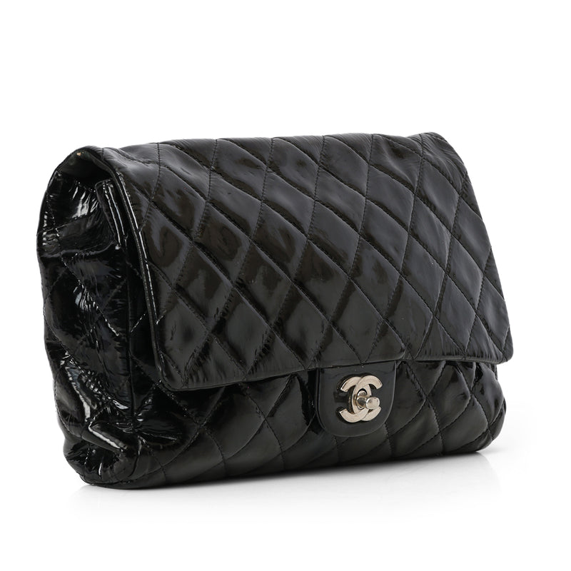 Classic Medium Single Flap Patent Leather Shoulder Bag