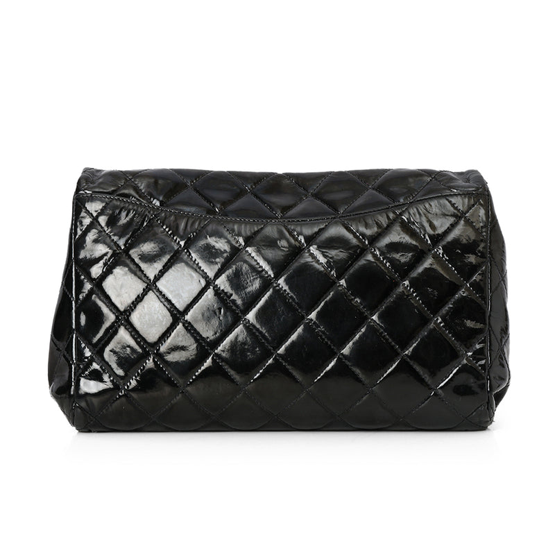 Classic Medium Single Flap Patent Leather Shoulder Bag