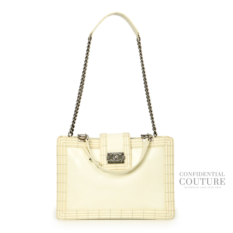 Women pre loved chanel bags