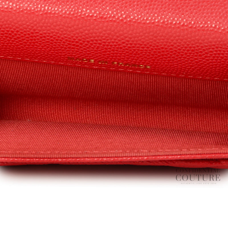 Classic Flap Card Holder In Red Quilted Caviar