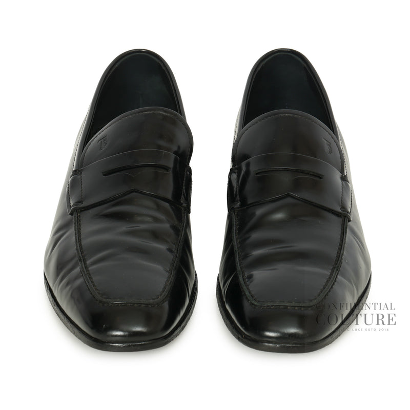 Pre-loved Tods Stamped Monogram Leather Loafers Size: UK 9