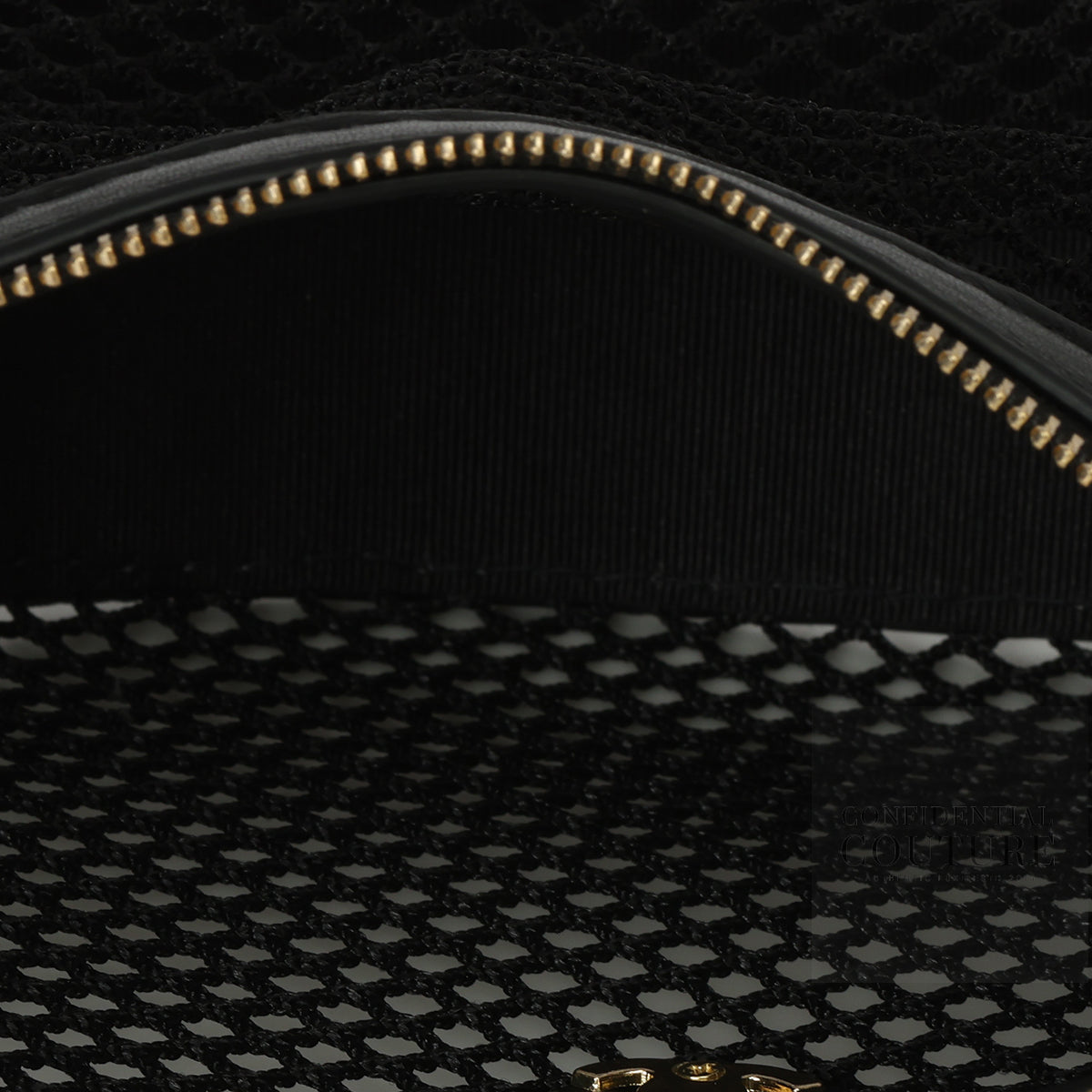 25S Black Half-Moon Clutch Mesh With Quilted Lambskin Cardholder (NO SERIAL CODE)