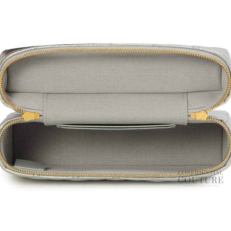 Silver Slim Vanity Case With Chain