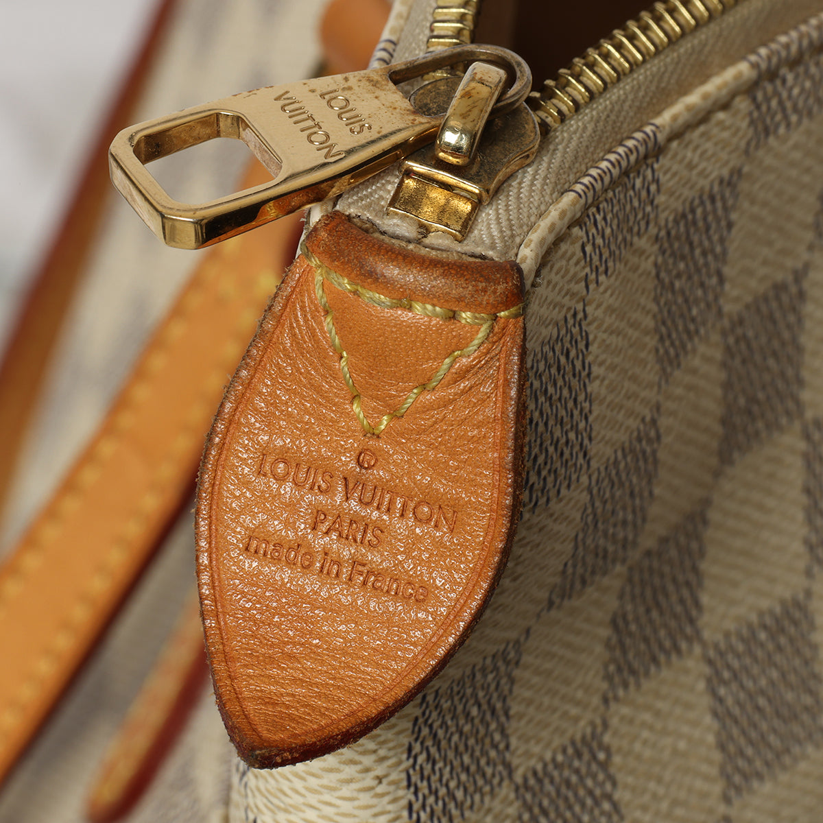 Damier Azur Canvas Totally MM Bag