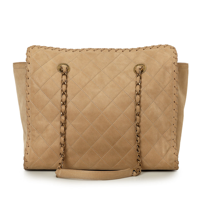 Pre-loved Chanel Calfskin Tote One Size