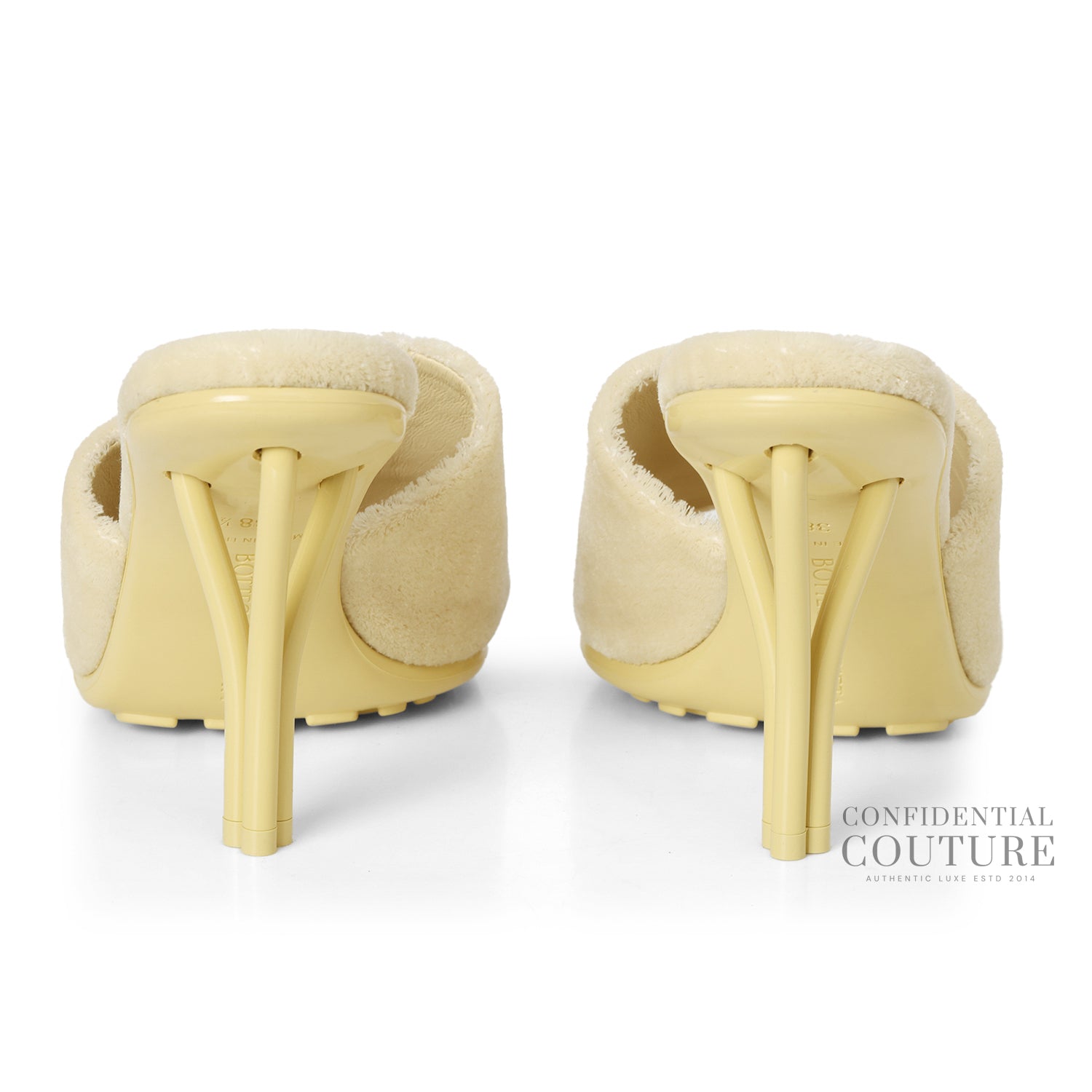 Pose Mules in Tufted Fabric EU 38.5