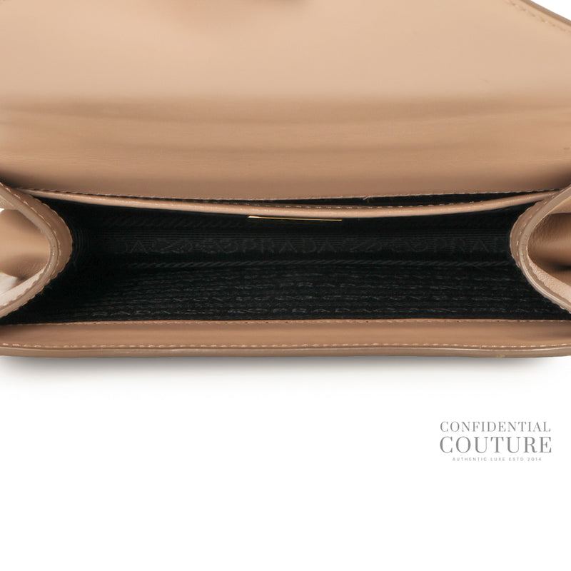 Envelope Flap Saffiano Beige Leather Chain Shoulder
