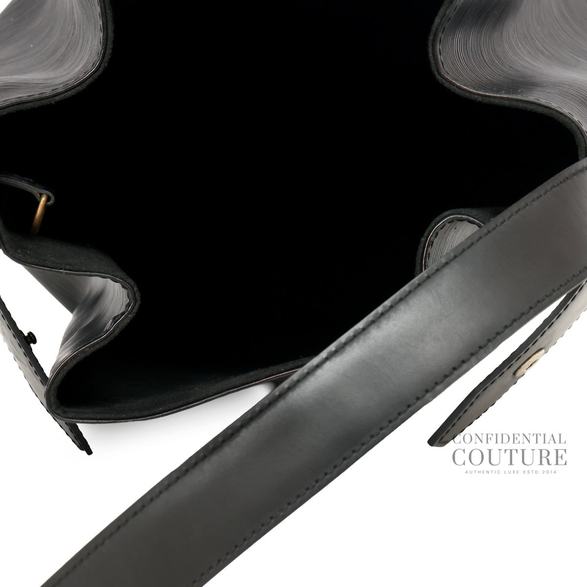 Black Epi Leather Sac D'epaule PM Bag