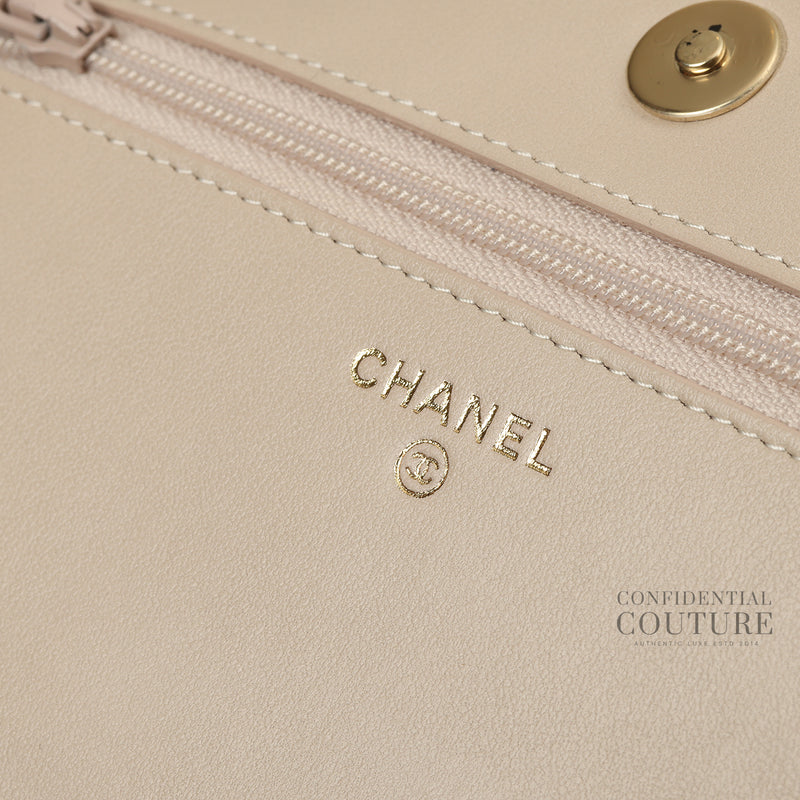 Nude Boy Wallet On Chain Bag