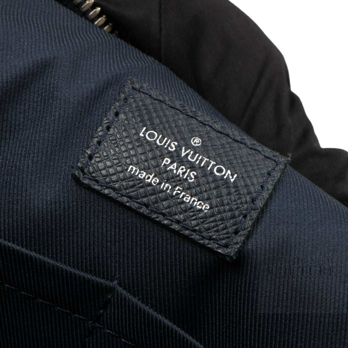 Blue Taiga Leather Porte-Documents Voyage PM Bag