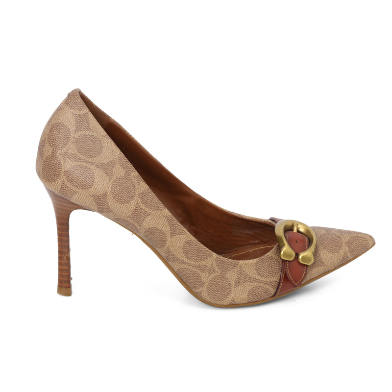 Signature C-Logo Canvas Pumps