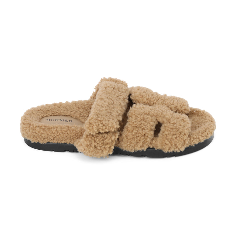 Hermes Beige Gobi Chypre Sandal In Shearling 38