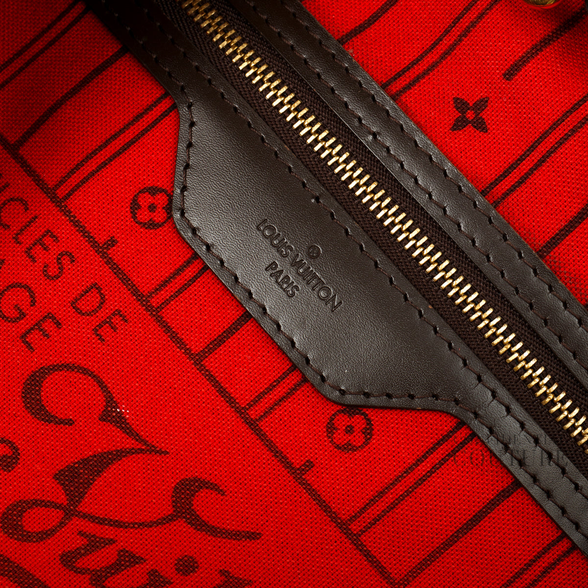Authentic Pre-Loved — Neverfull MM Damiere Ebene Tote Bag — Hardware Detail