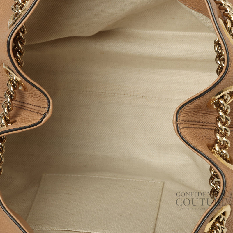 Pebbled Calfskin Brown Medium Soho Chain Shoulder Bag