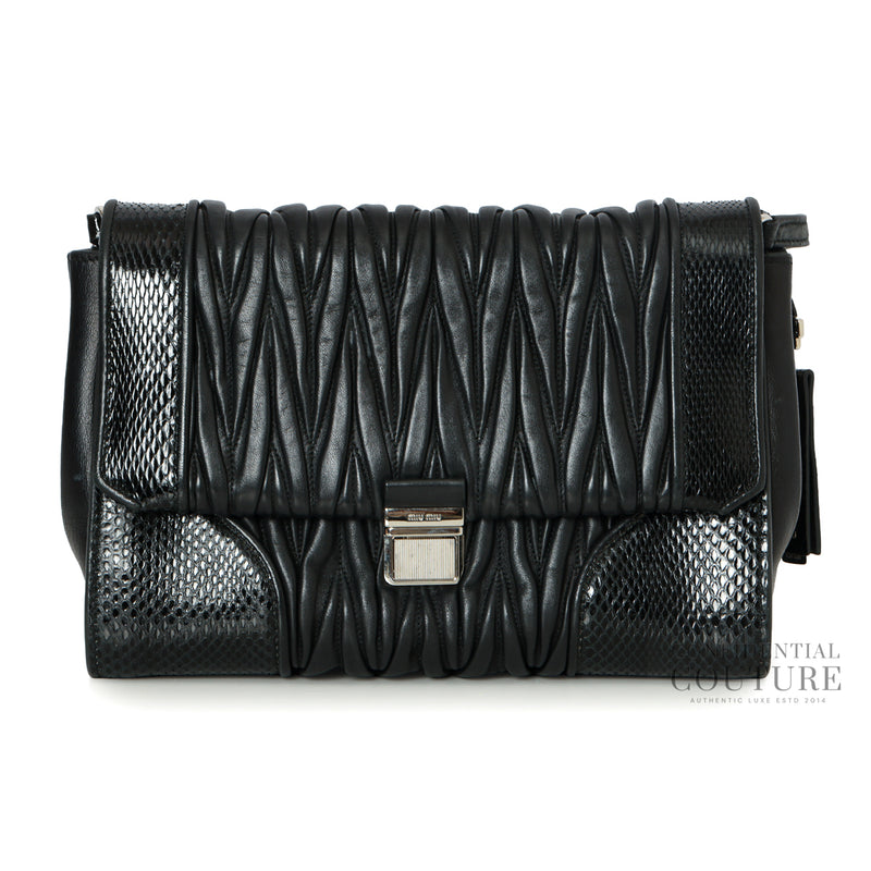 Pre-loved Miu Miu Matelassé Nappa leather Black Crossbody
