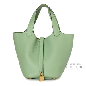 Picotin Lock 18 Maurice Taurillon Vert Criquet Bag With Gold Hardware