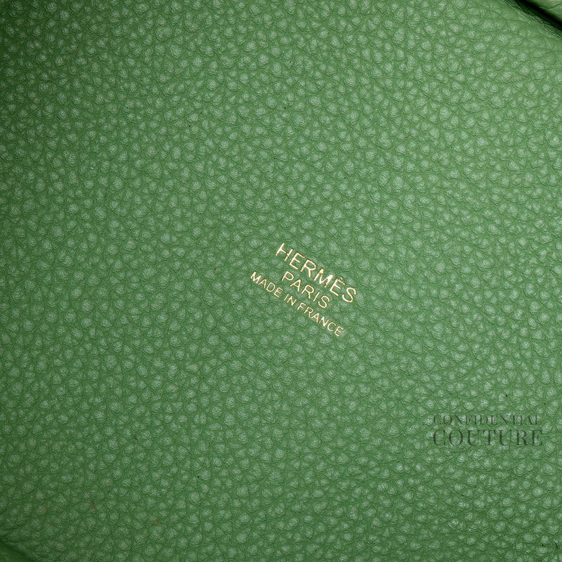 Picotin Lock 18 Maurice Taurillon Vert Criquet Bag With Gold Hardware