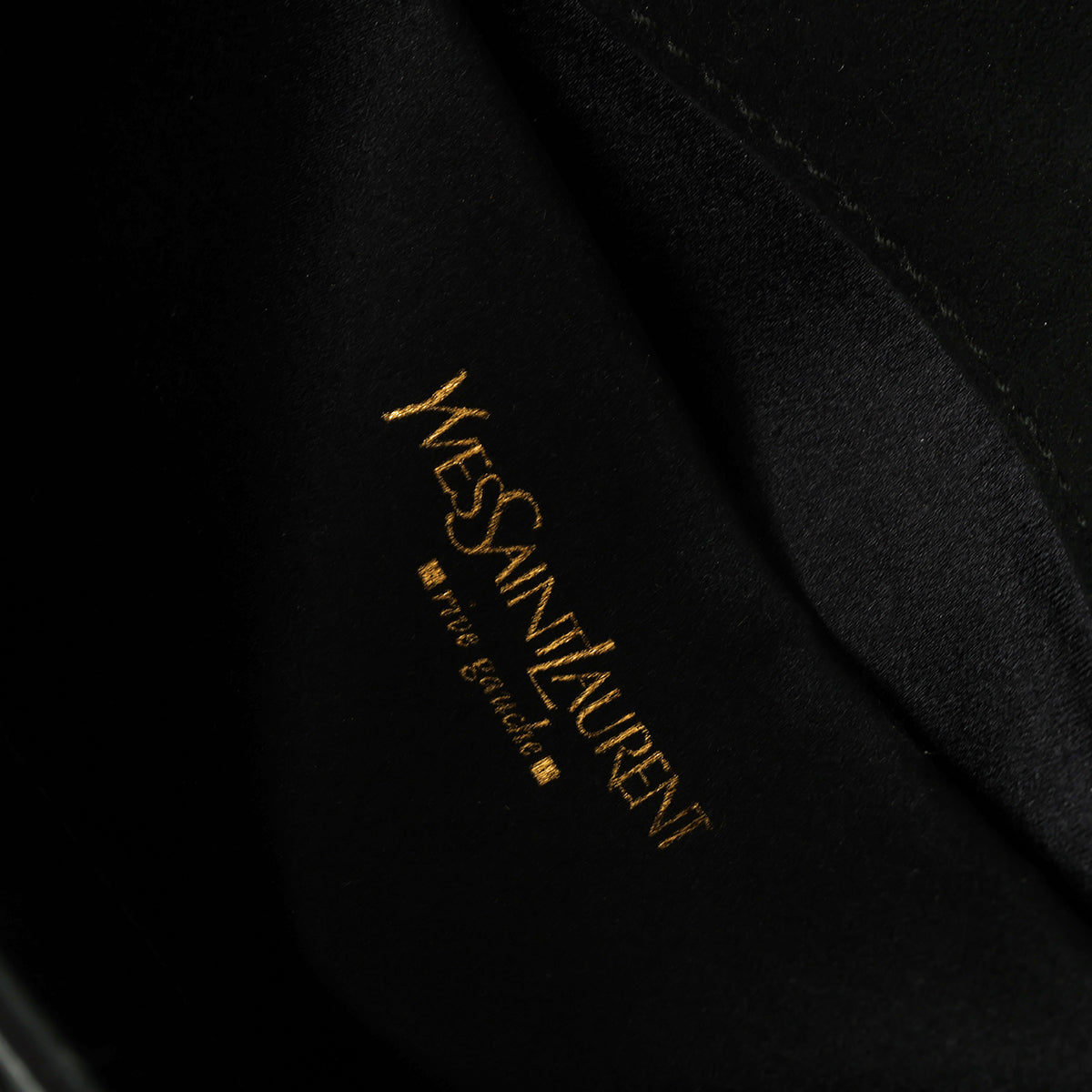 Black Patent Y Mail Envelope Clutch
