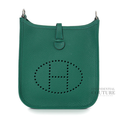 Evelyne 16 Amazone Vert Moyen, G Stamp 2026