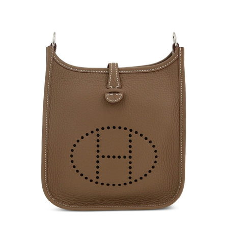 Evelyne Clemence Etoupe Colour