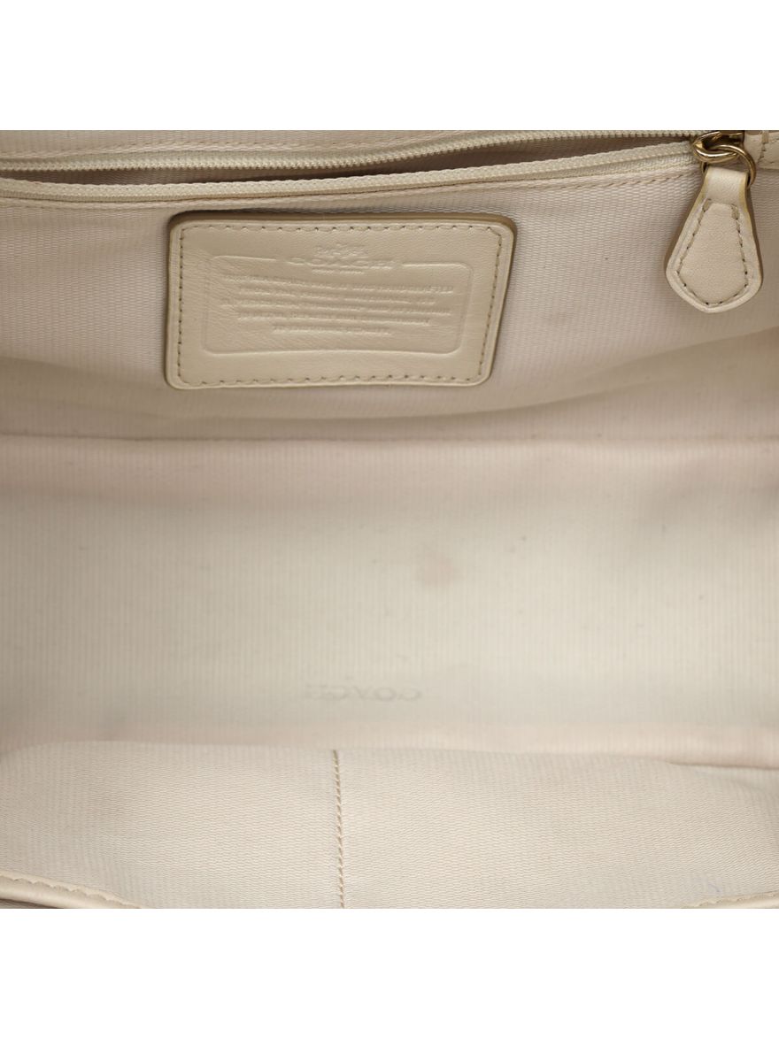 Ranger Flap White Crossbody Bag?˜