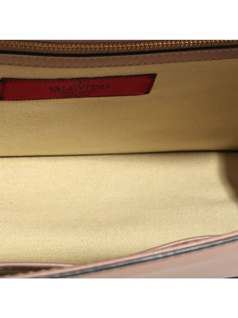 Garavani Nude Pink Rockstud Lock Noir Medium Shoulder Bag