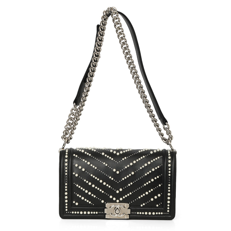 2020 Medium Chevron Pearl Boy Bag