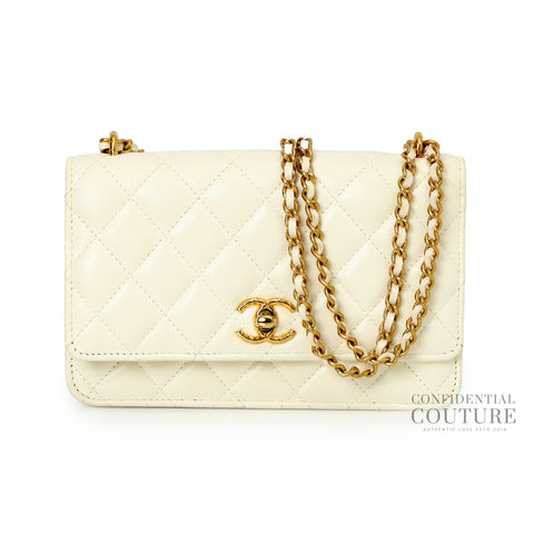 Classic Wallet On ChainGrained Shiny Calfskin & Gold-Tone Metal, Purchase Year 2022